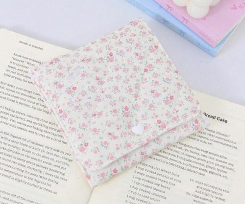pochette de rangement fleurie